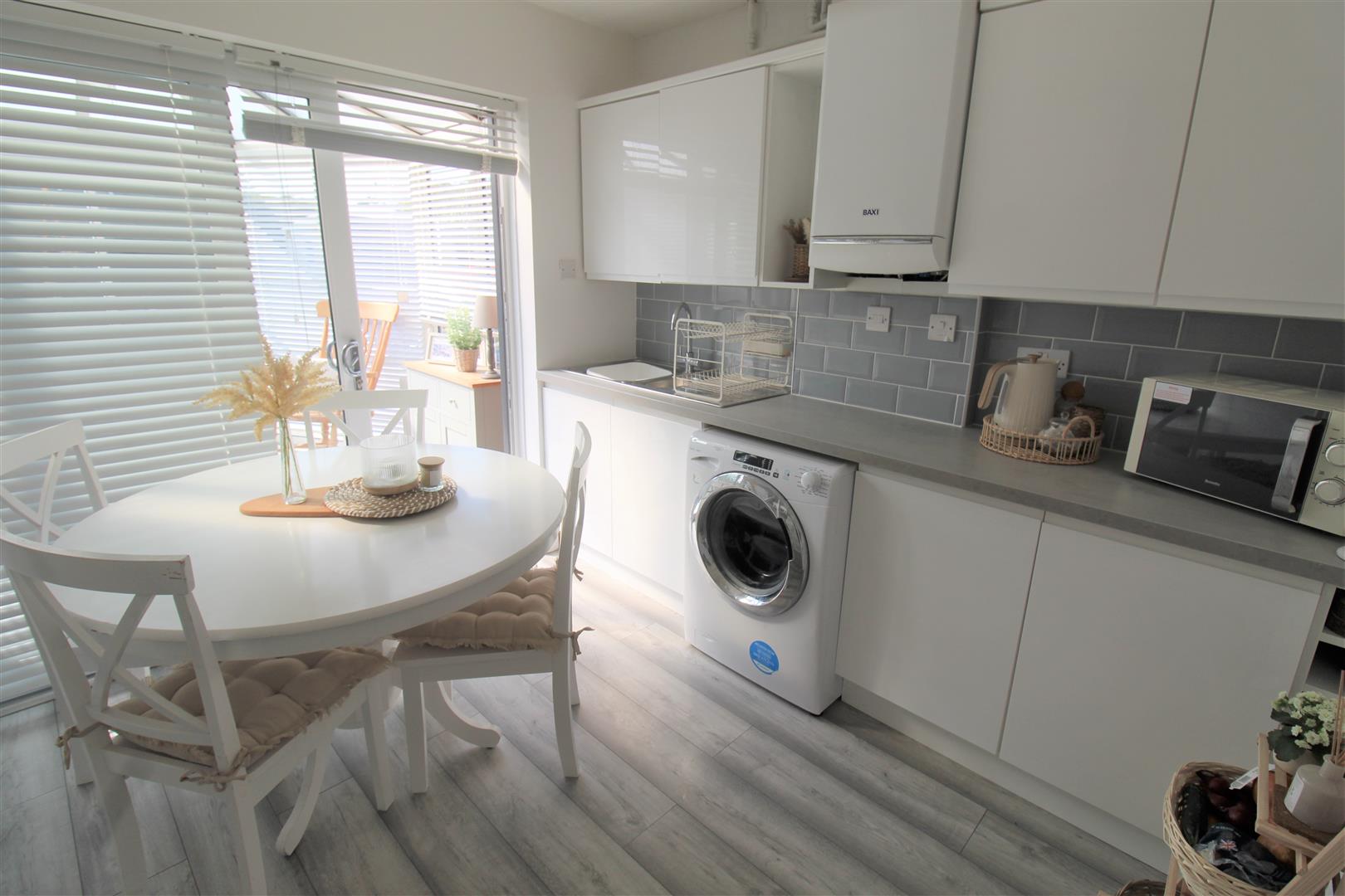 Swanland Grove, Longton, Stoke-On-Trent